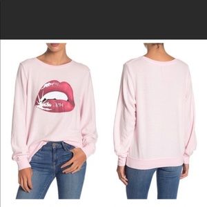 Wildfox pink sweater with lips.